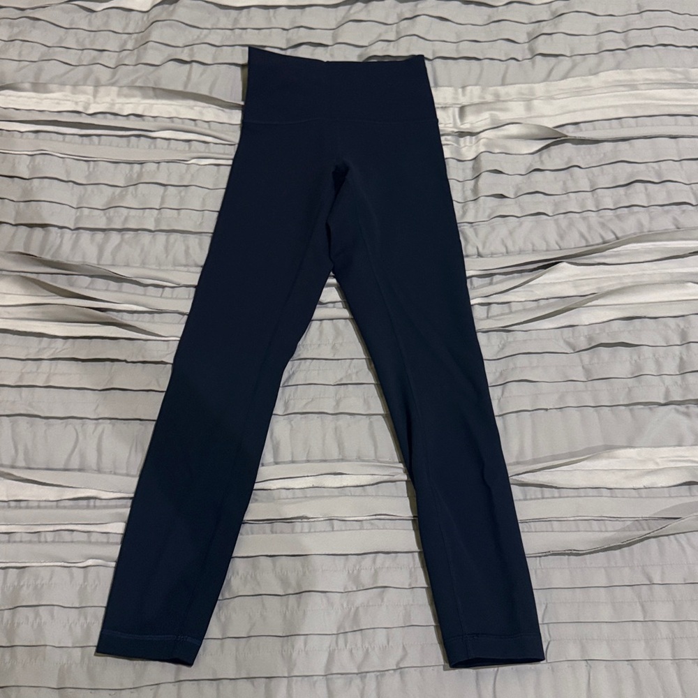Lululemon Wunder Train Size 4 Navy 25”